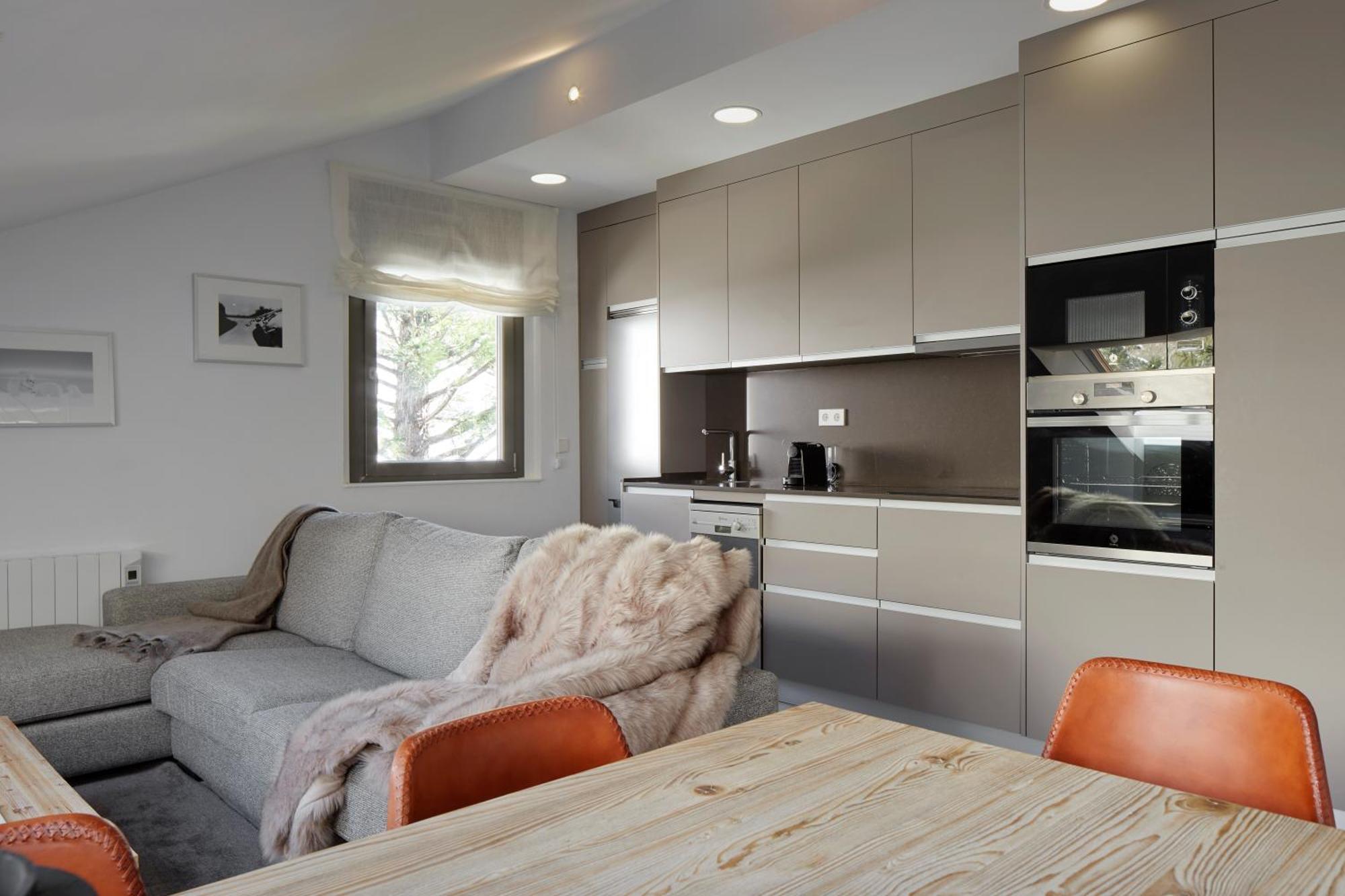 Irissa By Feelfree Rentals Naut Aran Екстериор снимка